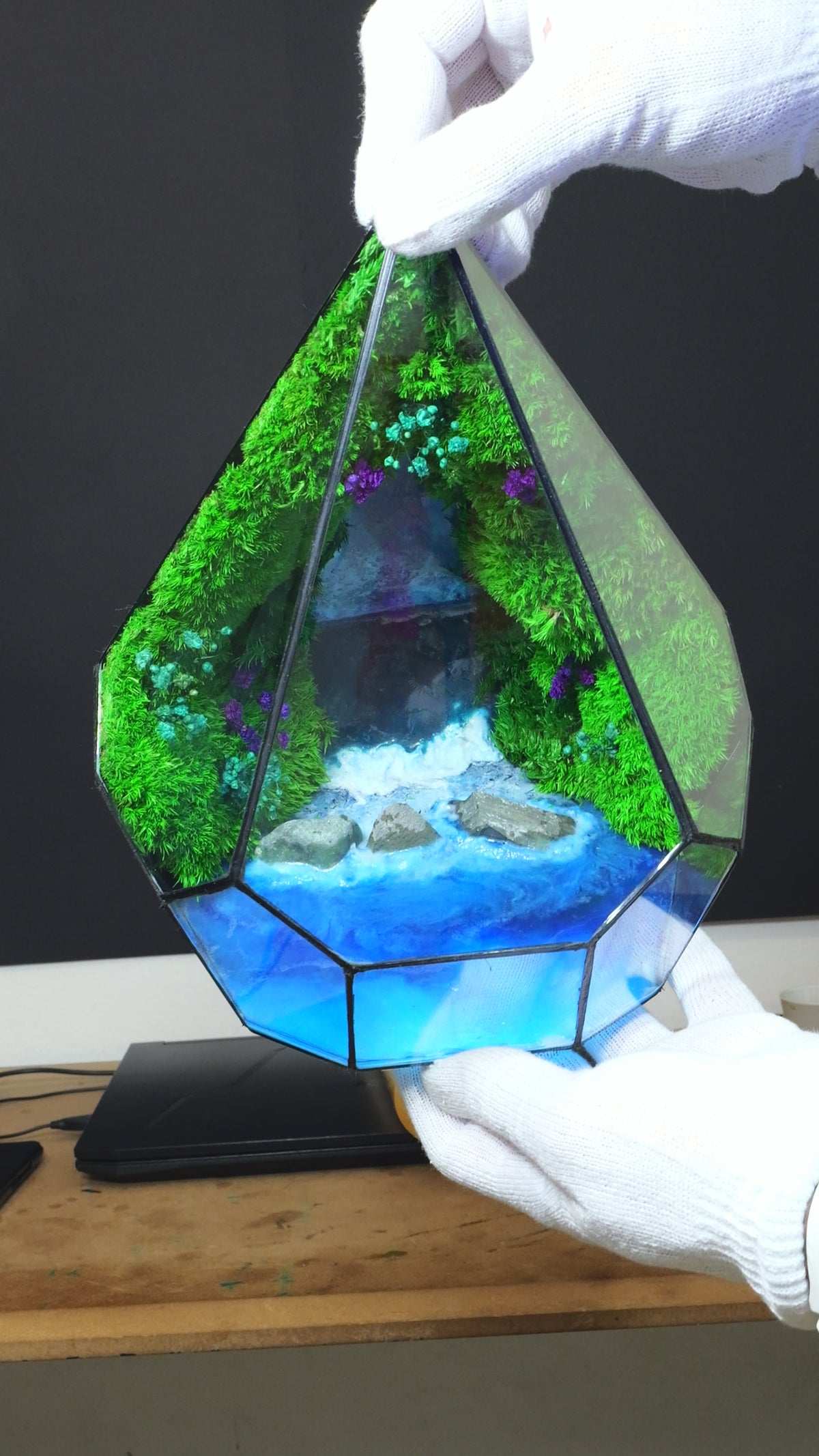 Terrarium lampada da scrivania con resina luminescente al buio cascata diorama 51