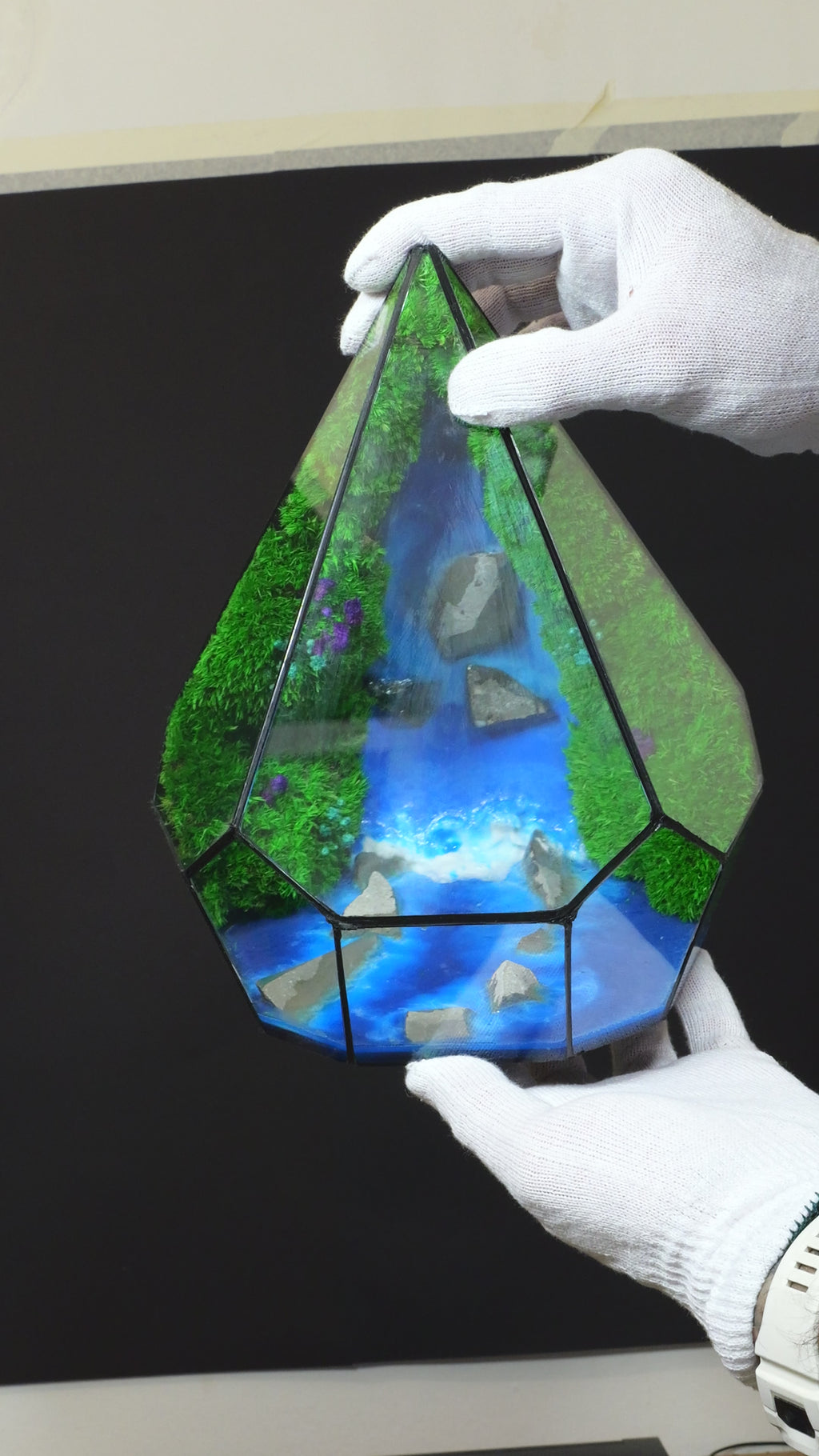 Terrarium lampada da scrivania con resina luminescente al buio cascata diorama 52