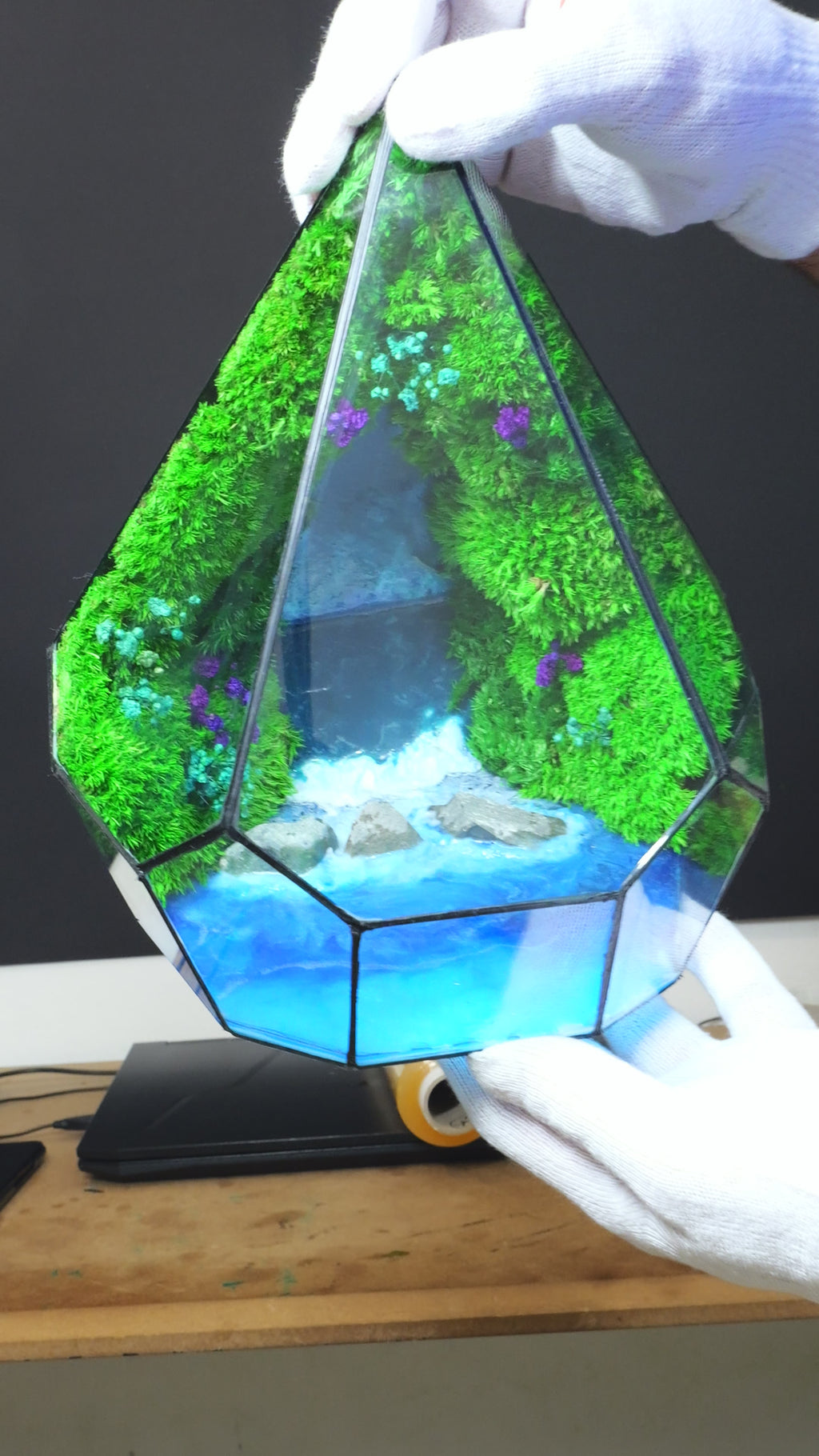 Terrarium lampada da scrivania con resina luminescente al buio cascata diorama 51