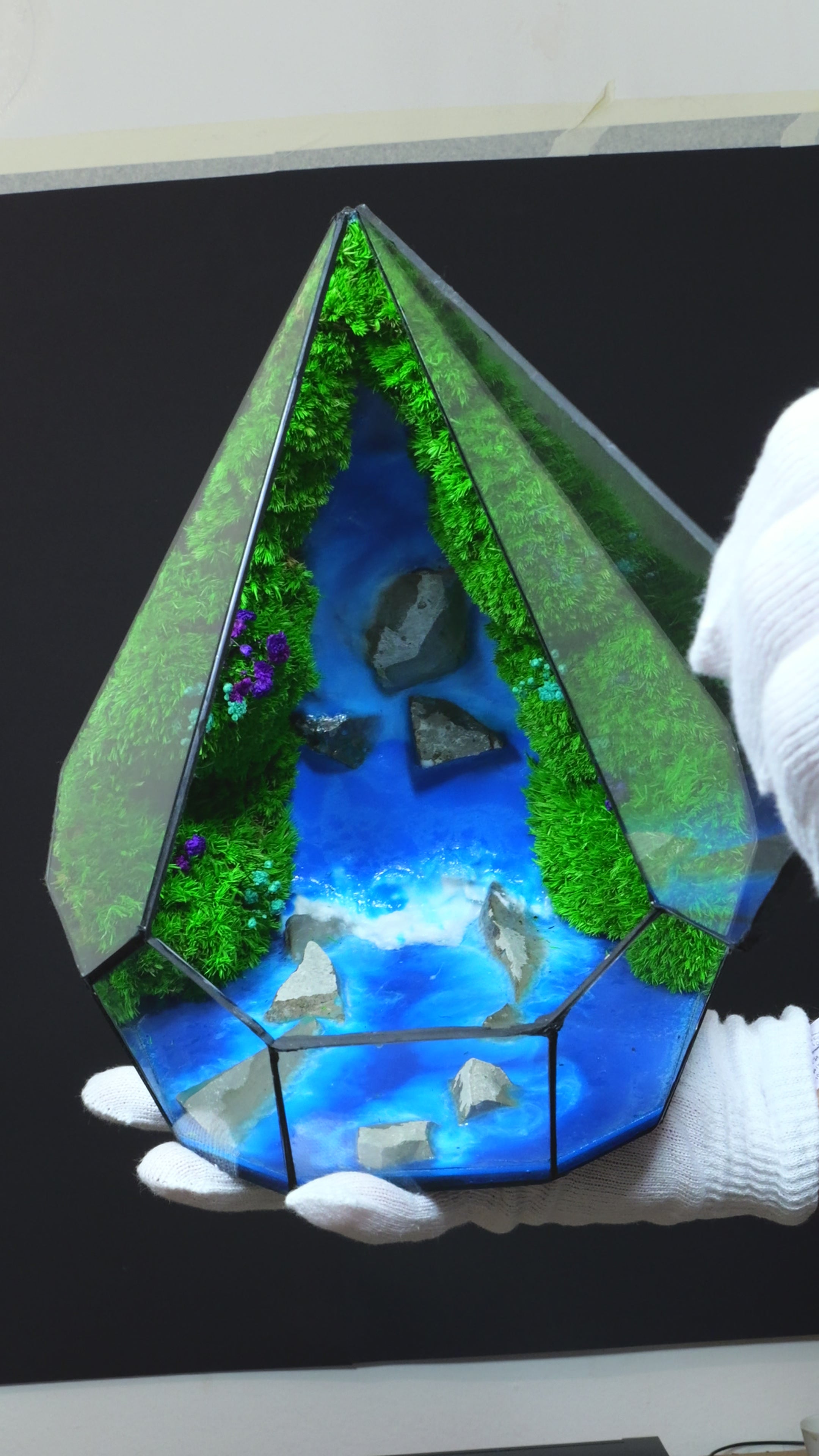 Terrarium lampada da scrivania con resina luminescente al buio cascata diorama 52