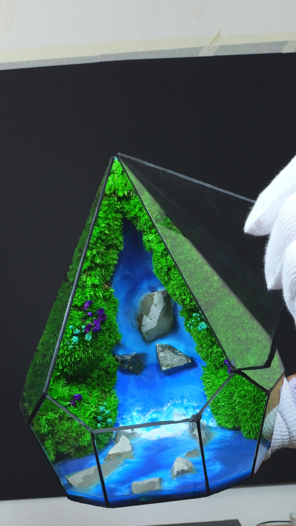 Terrarium lampada da scrivania con resina luminescente al buio cascata diorama 52