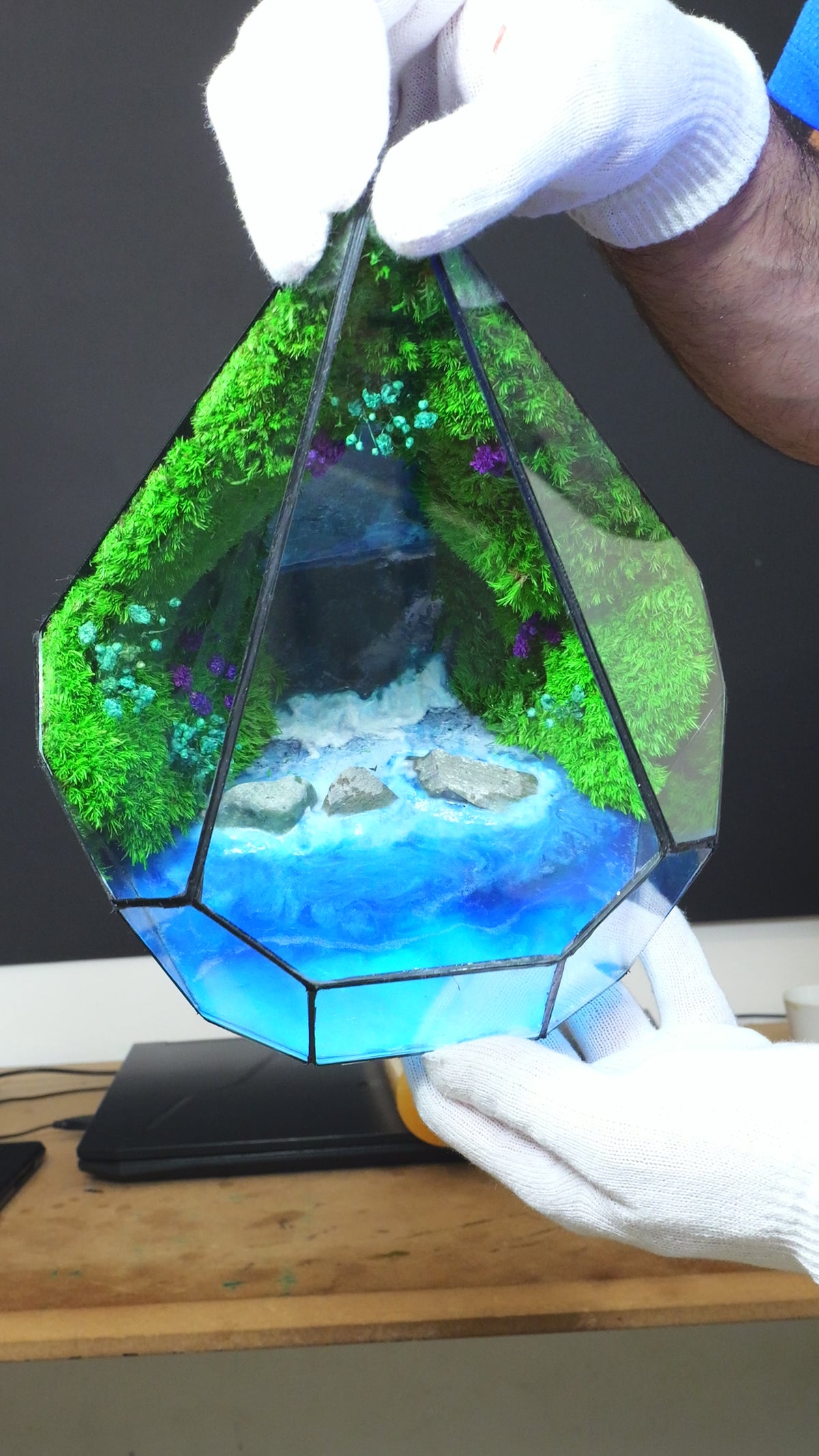 Terrarium lampada da scrivania con resina luminescente al buio cascata diorama 51