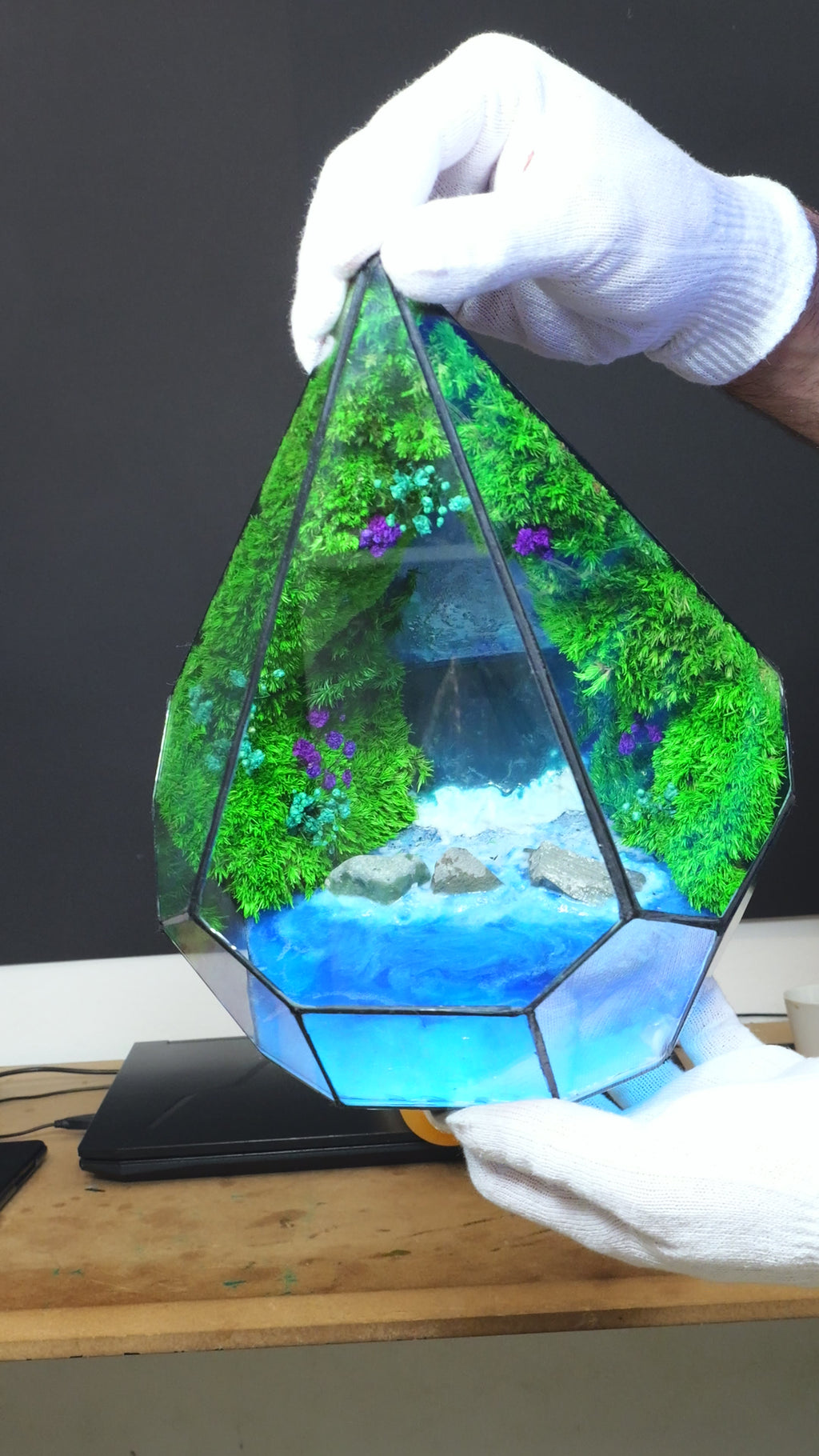 Terrarium lampada da scrivania con resina luminescente al buio cascata diorama 51