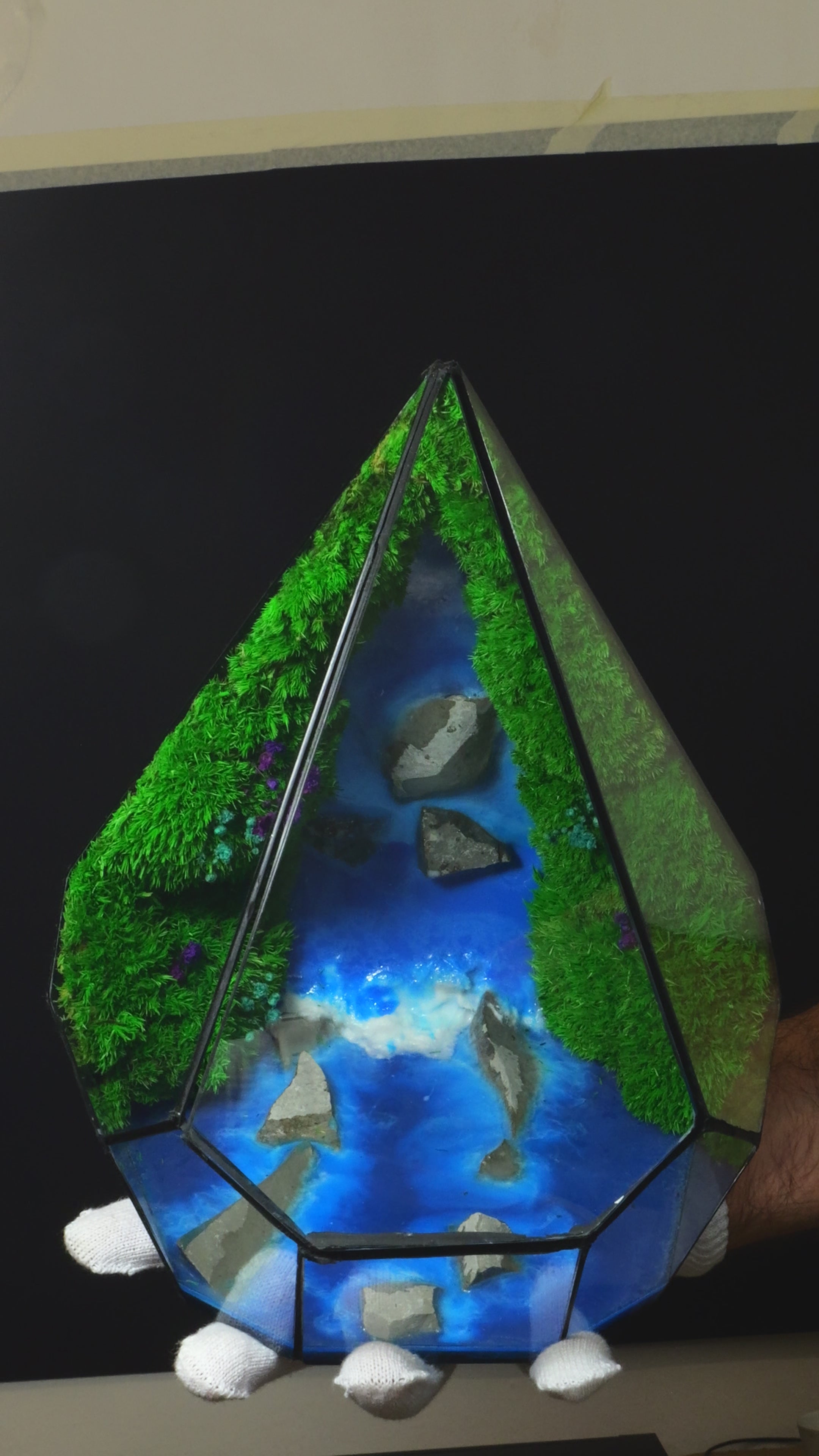 Terrarium lampada da scrivania con resina luminescente al buio cascata diorama 52