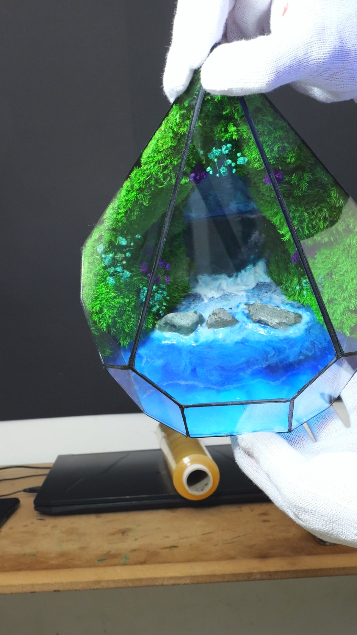 Terrarium lampada da scrivania con resina luminescente al buio cascata diorama 51